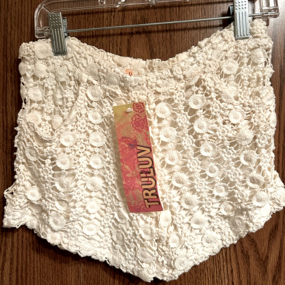 Truluv - short set - new with tags - size 12